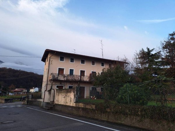 casa indipendente in vendita a Budoia