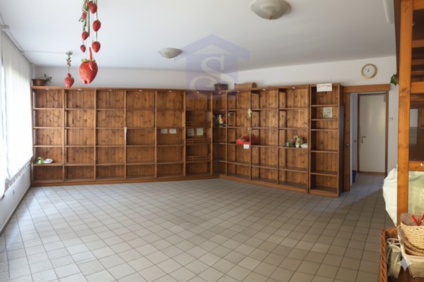 negozio in vendita a Budoia