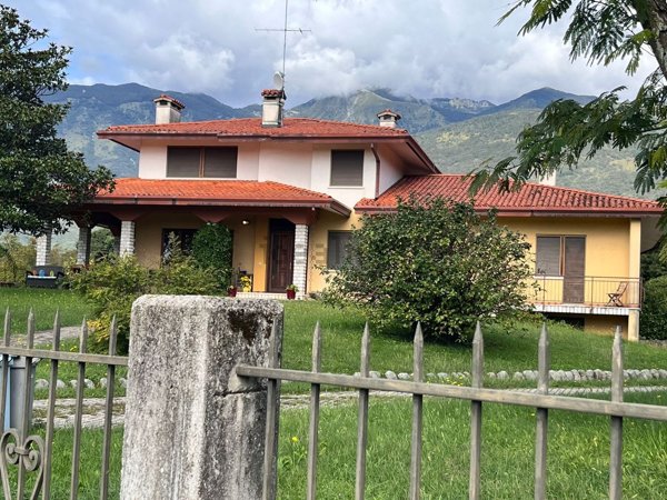 casa indipendente in vendita a Budoia