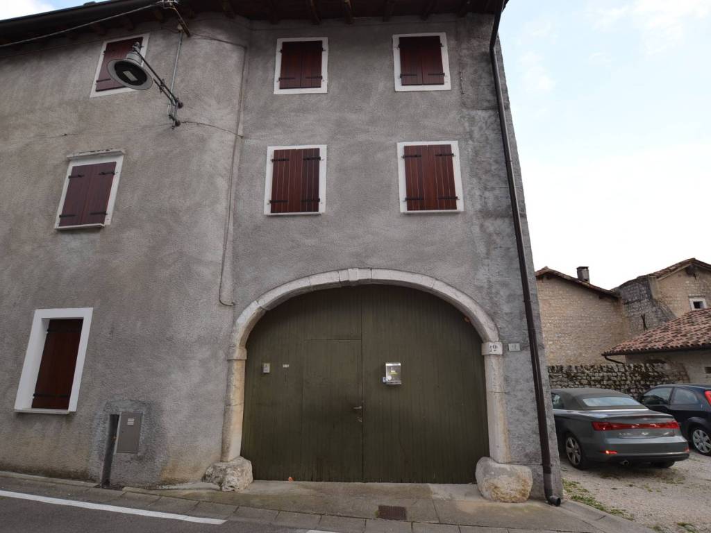 casa indipendente in vendita a Budoia