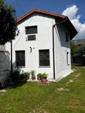 casa indipendente in vendita a Budoia