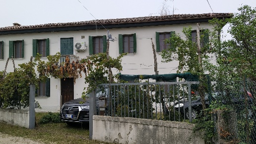casa indipendente in vendita a Budoia in zona Santa Lucia