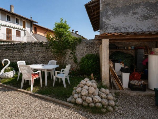 casa indipendente in vendita a Budoia in zona Santa Lucia