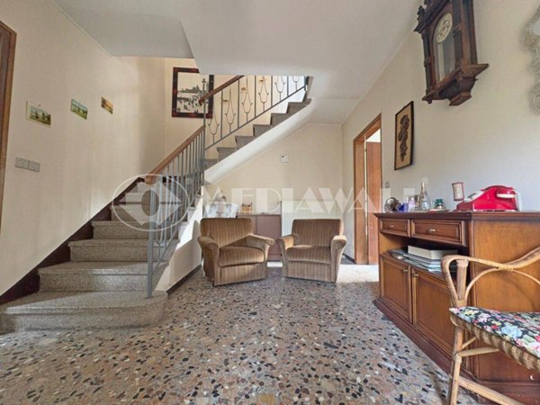 casa indipendente in vendita a Budoia in zona Dardago