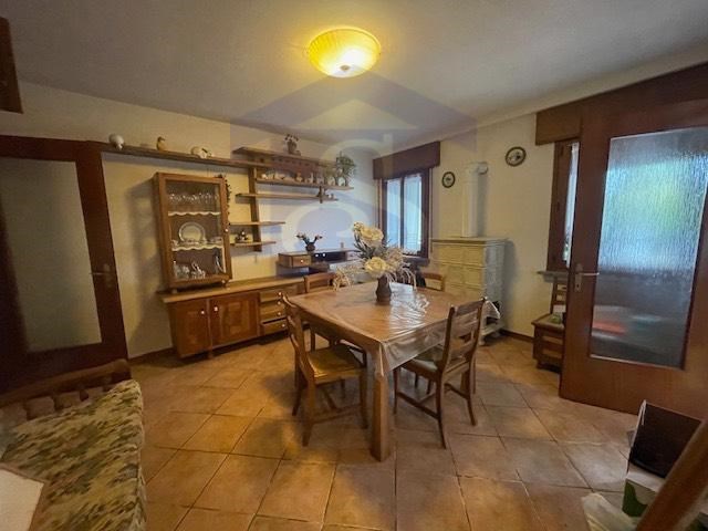 casa indipendente in vendita a Caneva in zona Stevenà