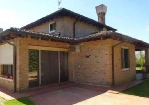 casa indipendente in vendita a Caneva