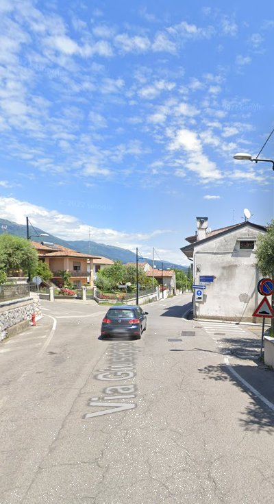 negozio in vendita a Caneva