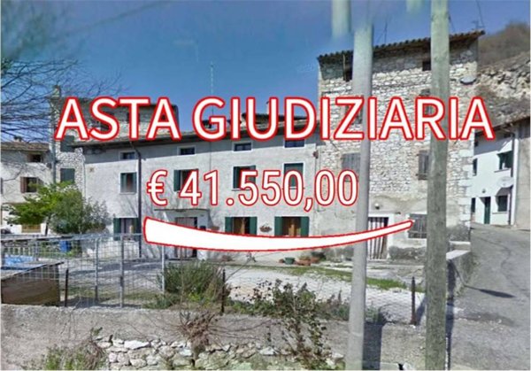 casa indipendente in vendita a Caneva