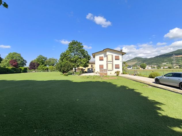 casa indipendente in vendita a Caneva