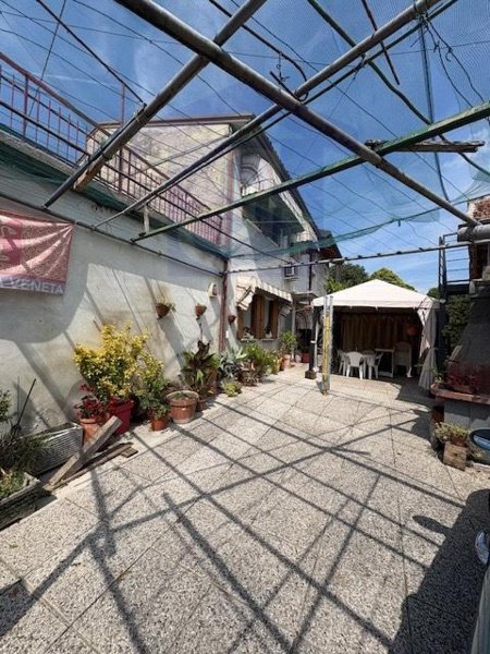 casa indipendente in vendita a Caneva in zona Stevenà