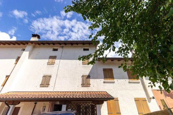 casa indipendente in vendita a Caneva