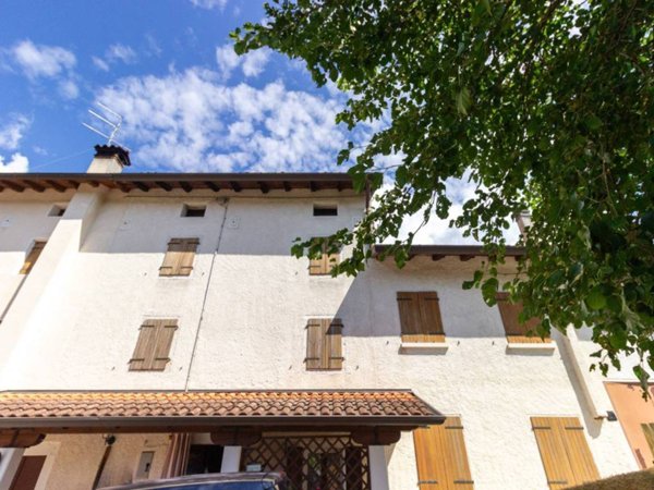 casa indipendente in vendita a Caneva