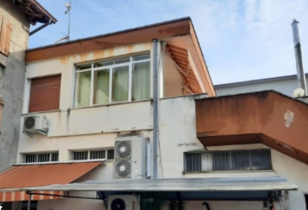 casa indipendente in vendita a Caneva