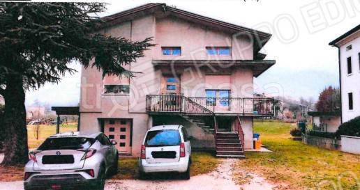 casa indipendente in vendita a Caneva