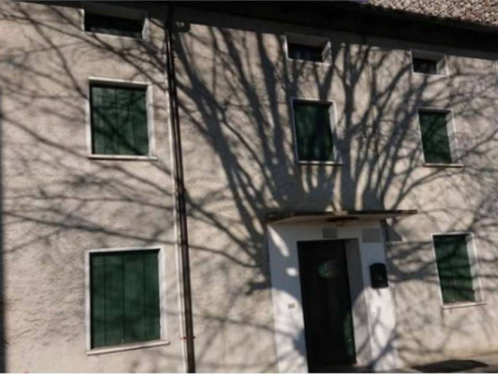 casa indipendente in vendita a Caneva