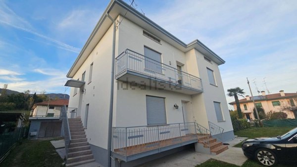 casa indipendente in vendita a Caneva in zona Stevenà