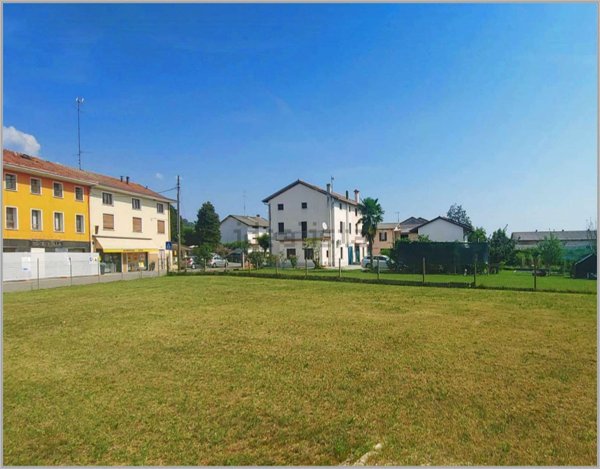 casa indipendente in vendita a Caneva