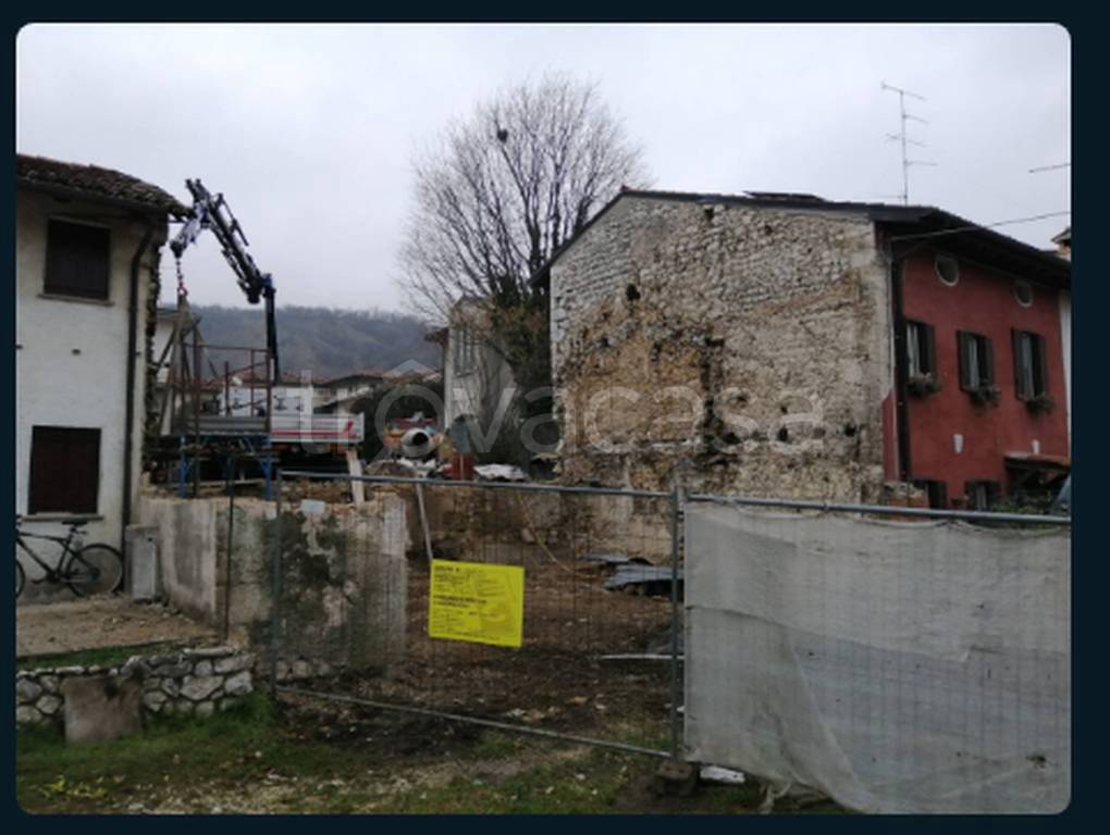 terreno agricolo in vendita a Caneva in zona Sarone