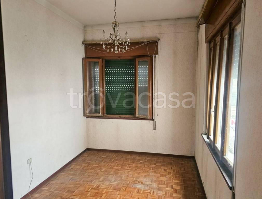 casa indipendente in vendita a Caneva