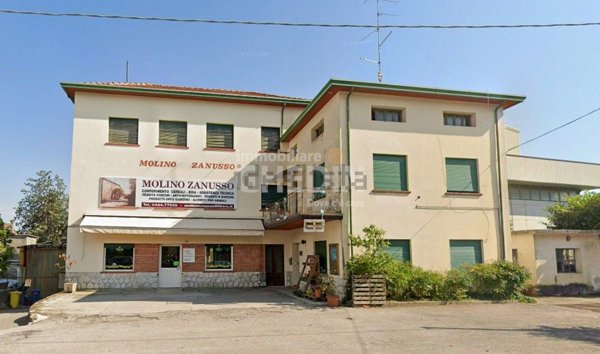 casa indipendente in vendita a Caneva