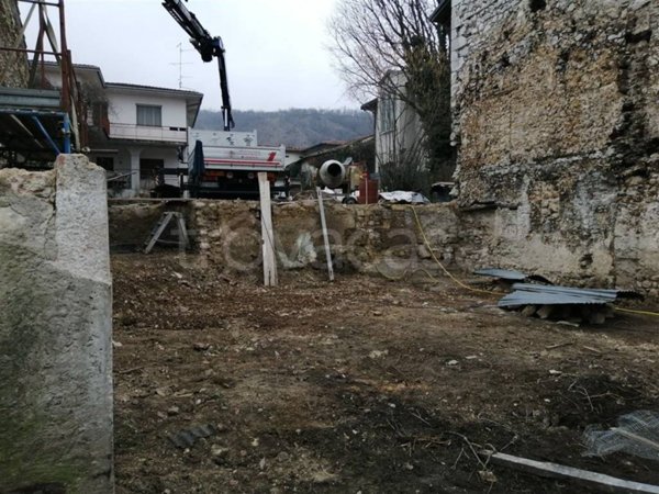 terreno agricolo in vendita a Caneva in zona Sarone