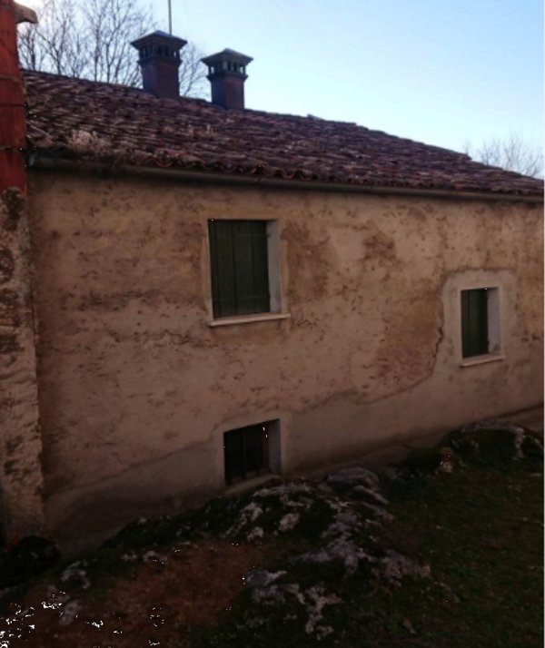 casa indipendente in vendita a Caneva