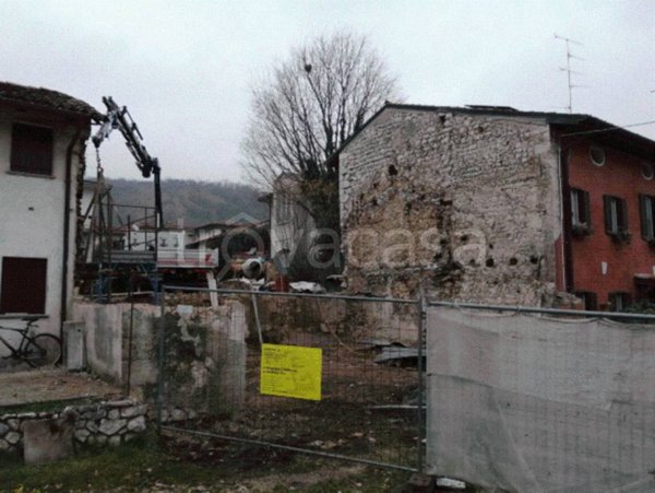 terreno agricolo in vendita a Caneva in zona Sarone
