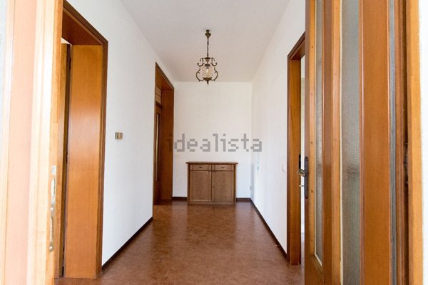 casa indipendente in vendita a Caneva in zona Stevenà