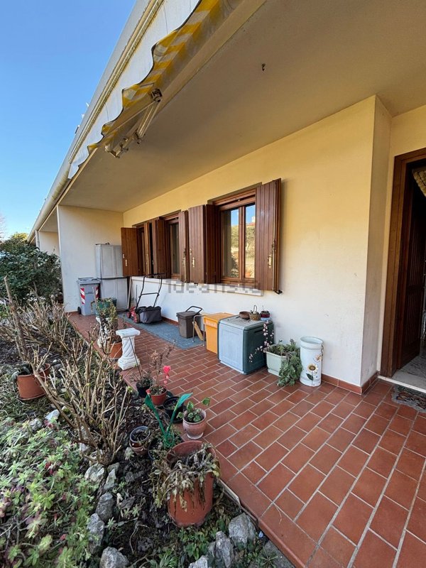 casa indipendente in vendita a Caneva in zona Sarone