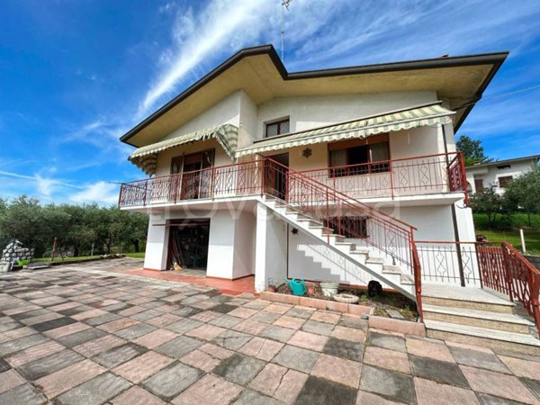 casa indipendente in vendita a Caneva