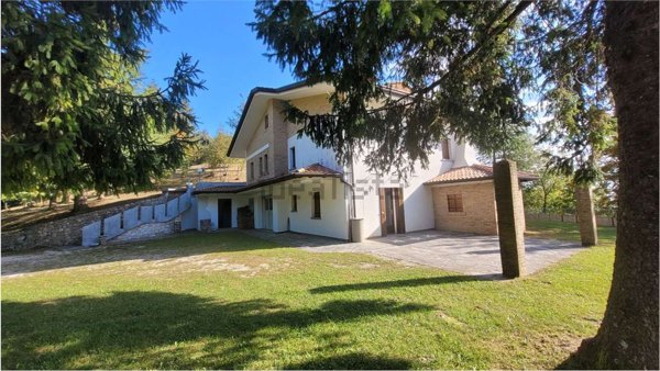 casa indipendente in vendita a Caneva in zona Fratta