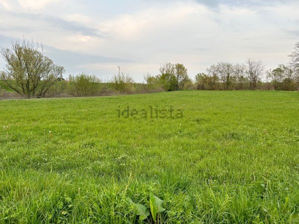 terreno in vendita a Caneva in zona Stevenà