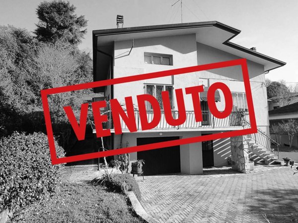 casa indipendente in vendita a Caneva in zona Stevenà