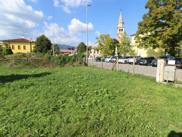 casa indipendente in vendita a Caneva in zona Fratta