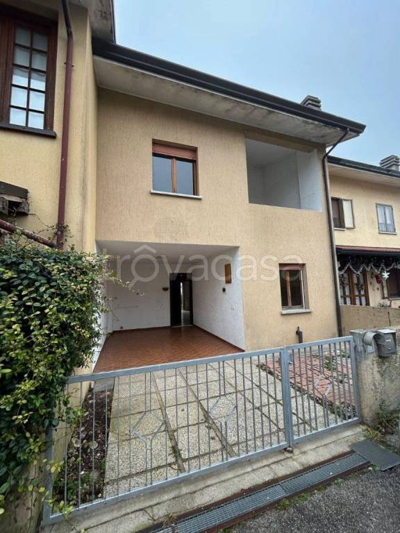 casa indipendente in vendita a Casarsa della Delizia