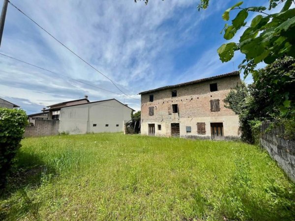 casa indipendente in vendita a Casarsa della Delizia