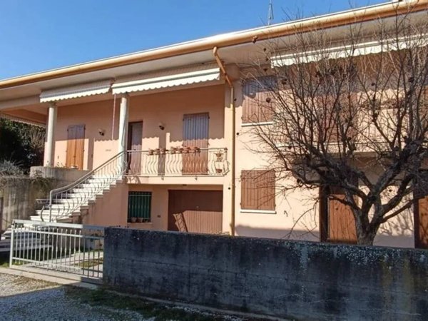 casa indipendente in vendita a Casarsa della Delizia
