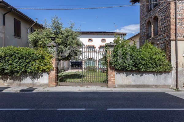 casa indipendente in vendita a Casarsa della Delizia in zona San Giovanni