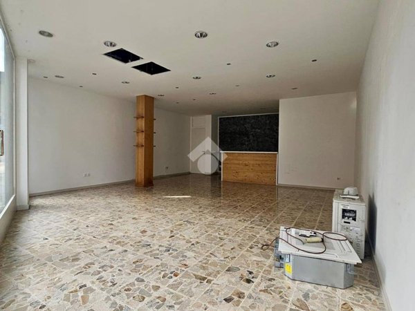 negozio in vendita a Casarsa della Delizia