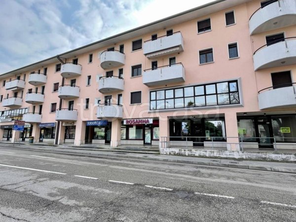 negozio in vendita a Casarsa della Delizia