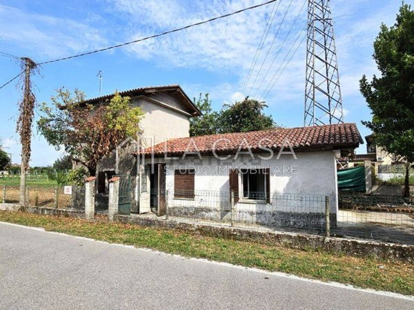 casa indipendente in vendita a Casarsa della Delizia in zona San Giovanni