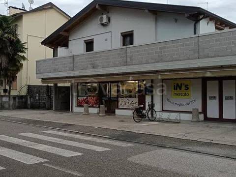negozio in vendita a Casarsa della Delizia