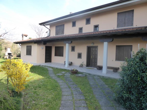 casa indipendente in vendita a Casarsa della Delizia in zona San Giovanni
