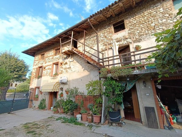 casa indipendente in vendita a Casarsa della Delizia in zona San Giovanni