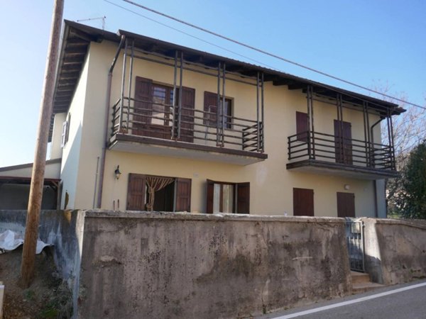 casa indipendente in vendita a Castelnovo del Friuli