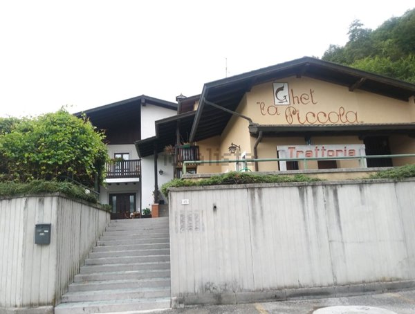 negozio in vendita a Castelnovo del Friuli