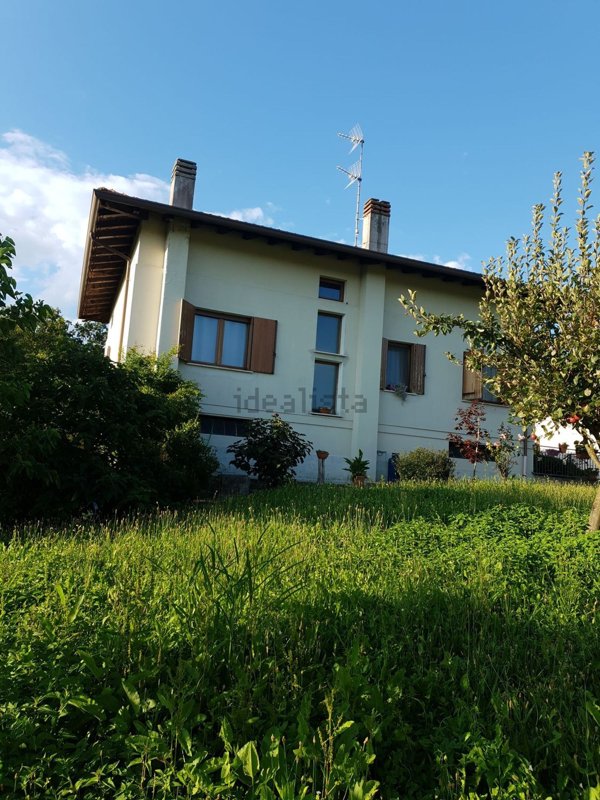 casa indipendente in vendita a Castelnovo del Friuli