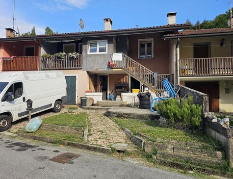 casa indipendente in vendita a Castelnovo del Friuli