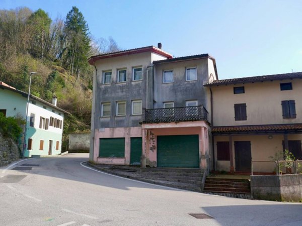casa indipendente in vendita a Castelnovo del Friuli in zona Paludea