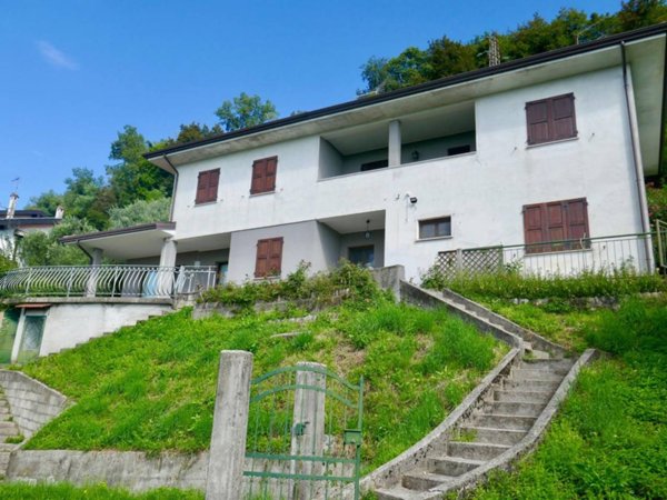 casa indipendente in vendita a Castelnovo del Friuli in zona Oltrerugo